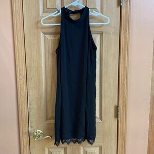 Black sleeveless dress